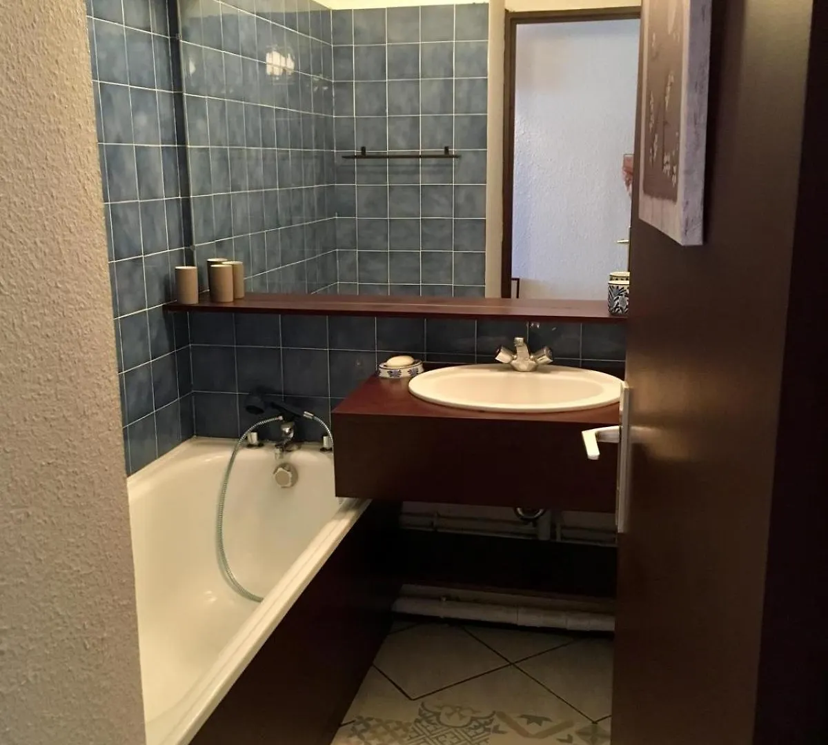Apartment Ideal Vacances En Famille, 2 Pieces, Wifi, Piscine, 5 Min A Pieds Des Plages De Juan Les Pins Antibes